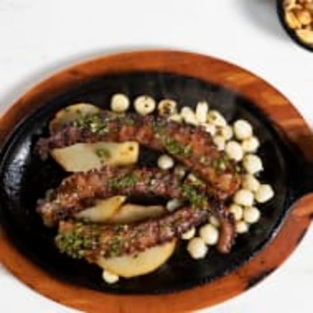 Pulpo Parrilla / Grilled Octopus.